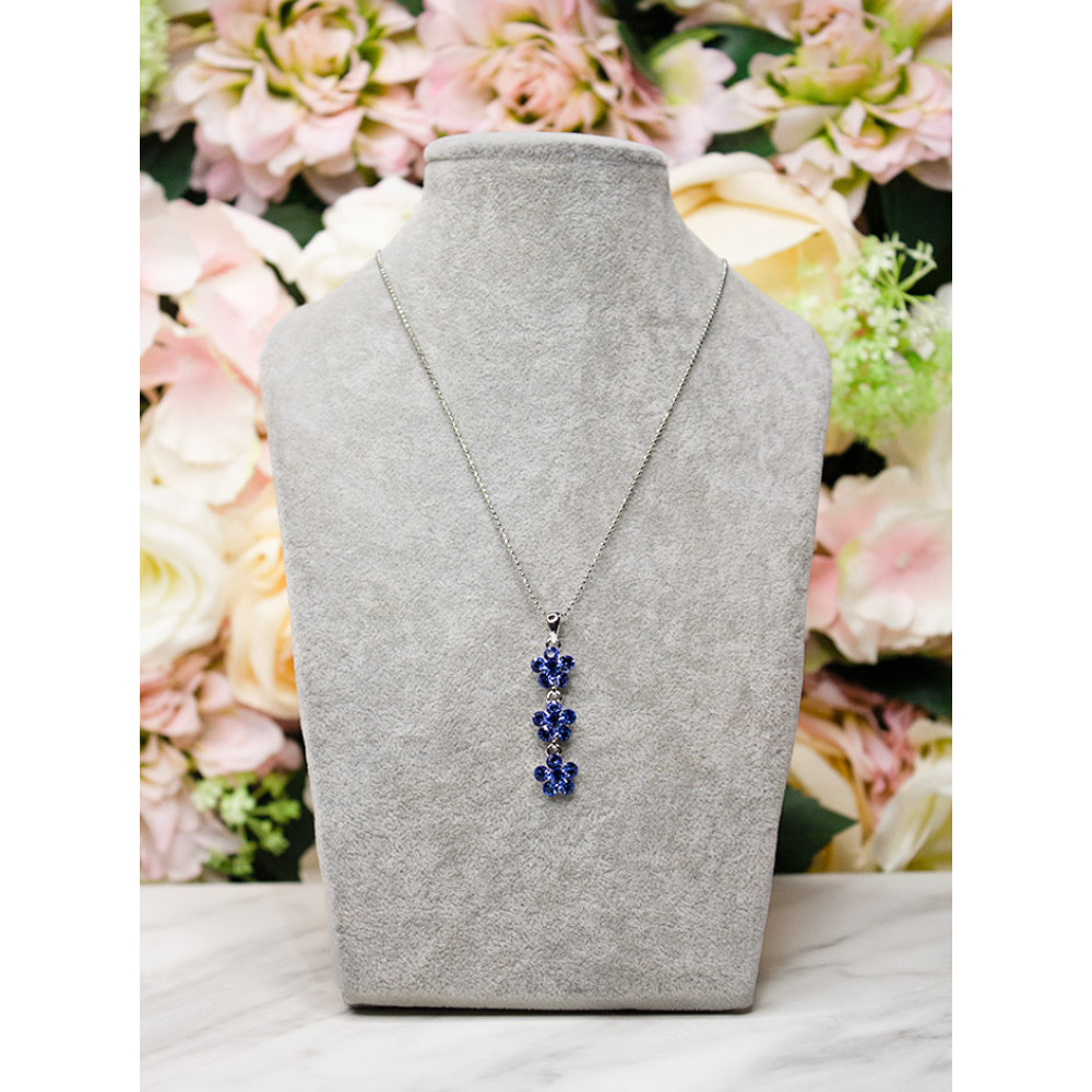 Small hot sale blue necklace